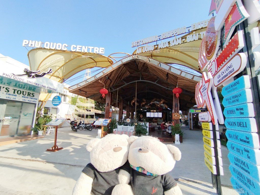 2bearbear at Phu Quoc Centre