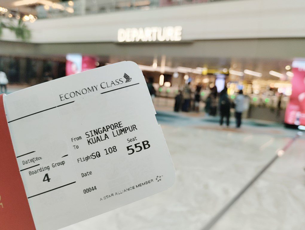 SQ Boarding Pass issued 48 hours prior to flight at Singapore Changi Airport