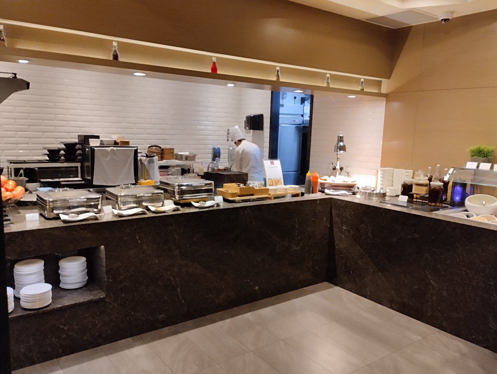 Plaza Premium Lounge Changi Airport T1 Buffet