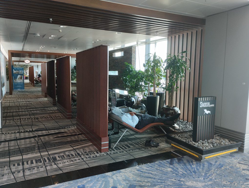 Snooze Lounge at Changi Airport T3 Transit Area