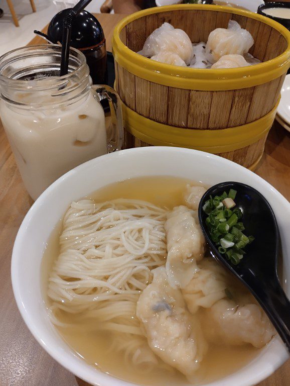 Crystal Jade La Mian Xiao Long Bao Priority Pass (Changi Airport T1) - La Mian with Pork and Vegetable Dumpling