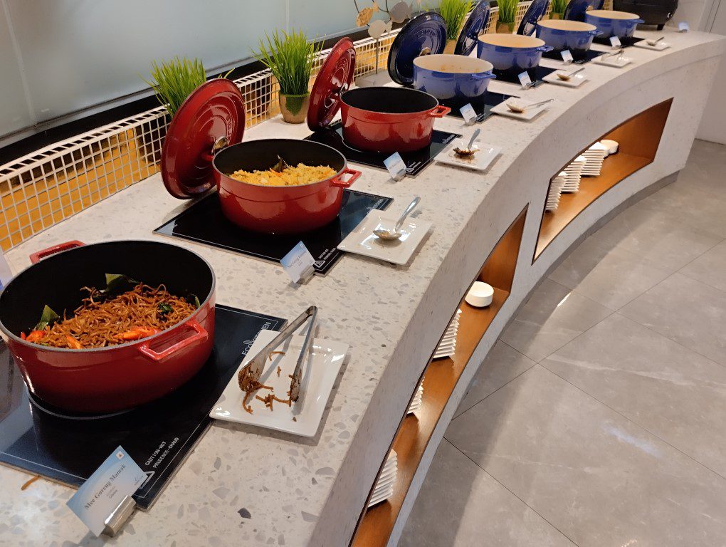 Travel Club Lounge KLIA Terminal 1 via Priority Pass - Buffet Spread