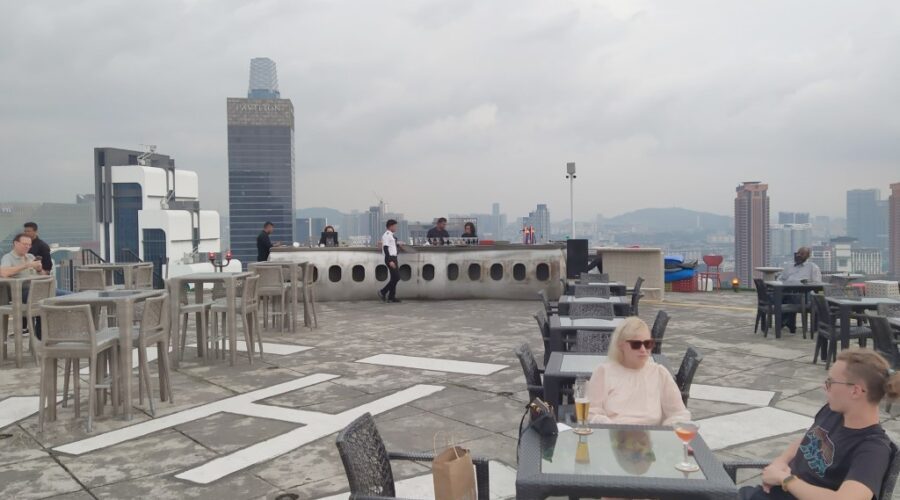 Heli Lounge Bar Kuala Lumpur Review (aka Helipad)