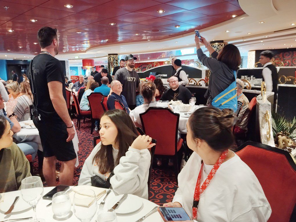 KLOVE Cruise 2024 VIP Lunch with Danny Gokey