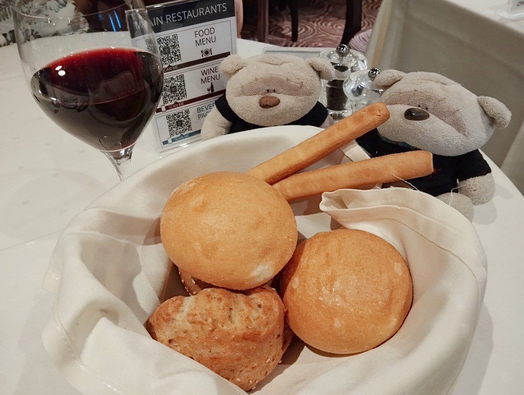 KLOVE Cruise 2024 - Day 3 Dinner: Breads and Pinot Noir Red Wine ($9+)