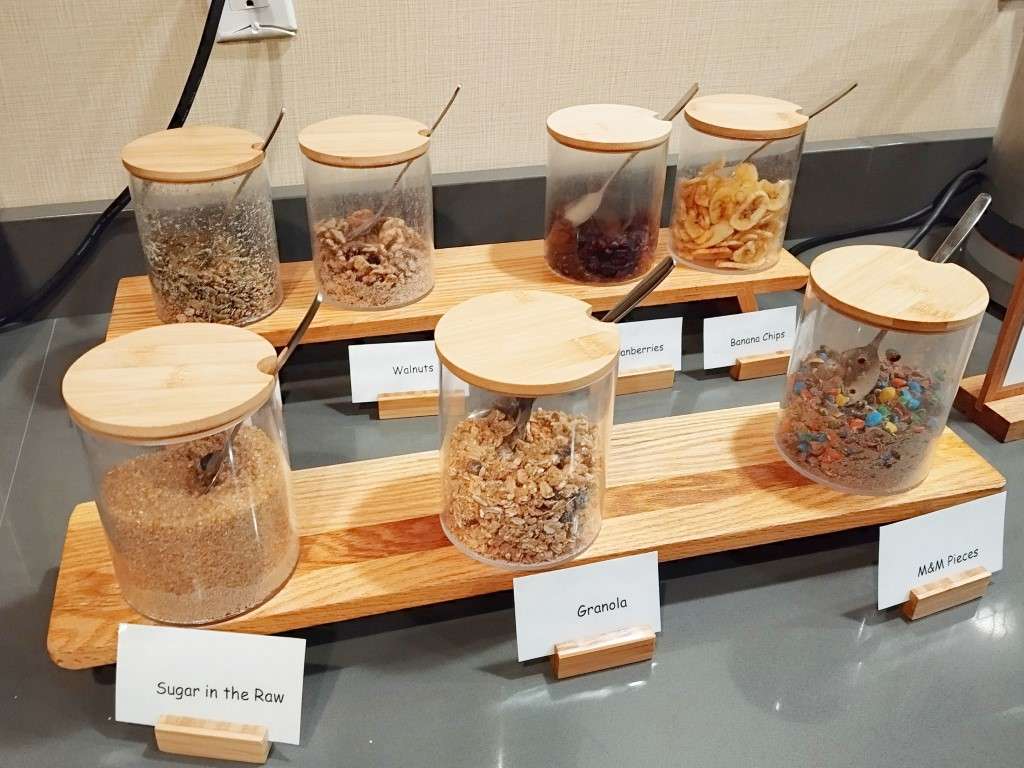 TownePlace Suites by Marriott Charleston West Ashley Breakfast - Cereals fruits and nuts