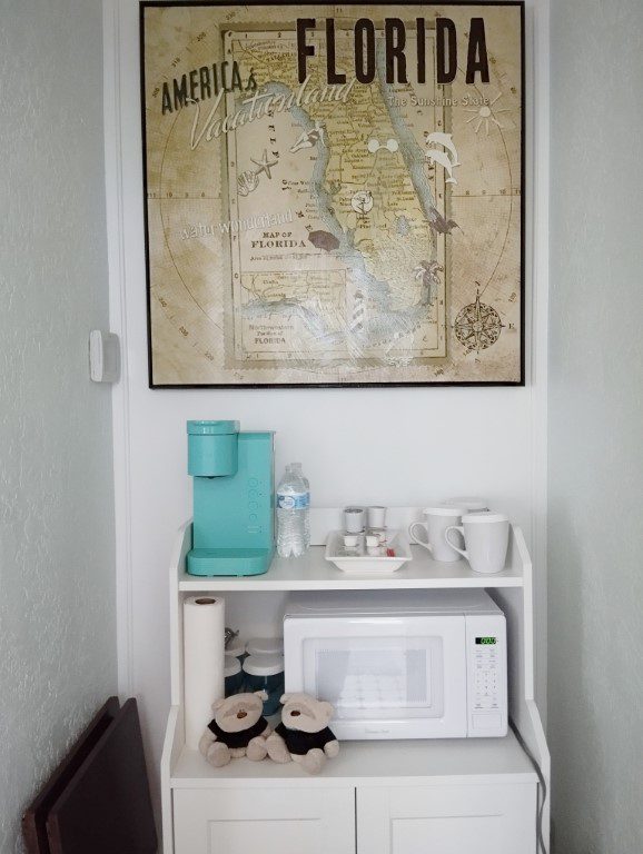 Silver Street Airbnb at Jacksonville - Coffee and Tea Amenities