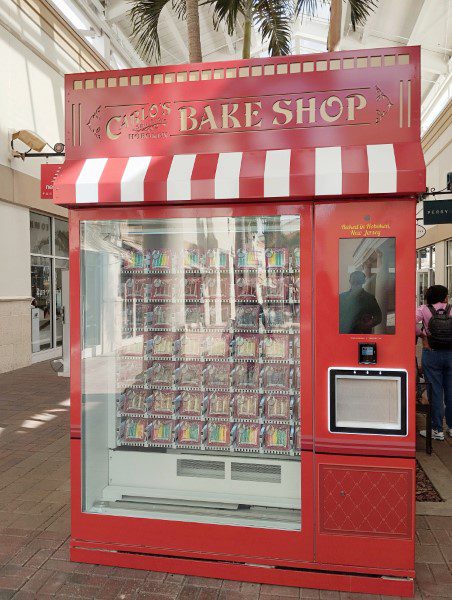 Cake Boss "Bake Shop" Machine at Orlando Premium Outlets