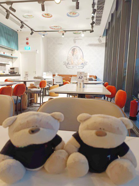 2bearbear having dinner at The White Tiffin Fusion Hotel Faber Park Singapore Handwritten Collection