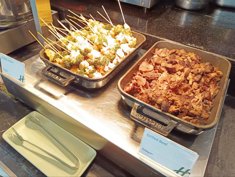 Holiday Inn Johor Bahru Dinner Buffet Dine @ Eight - Grilled Beef and Chicken