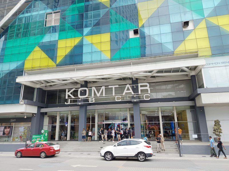 Easy access from Holiday Inn Johor Bahru City Centre to Komtar JBCC