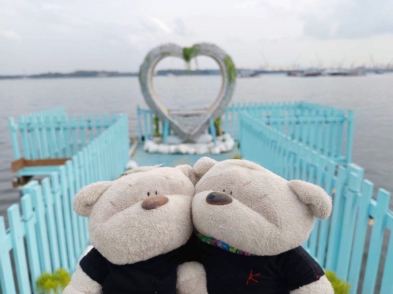 2bearbear at heart-shaped "photo booth" at end of the pier of Hidden Garden by the Sea JB