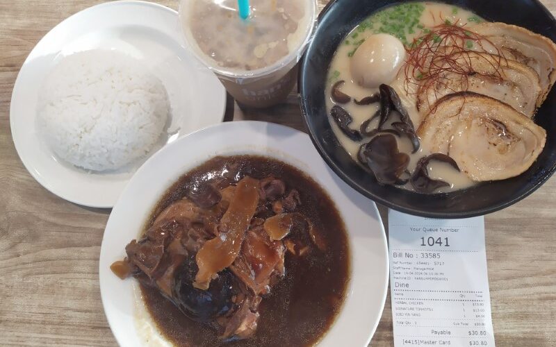 What We Had at Han's Union at Bird Paradise Mandai Wildlife Reserve - Iced Yin Yang ($4), Herbal Chicken ($13.8), Signature Tonkotsu ($13)