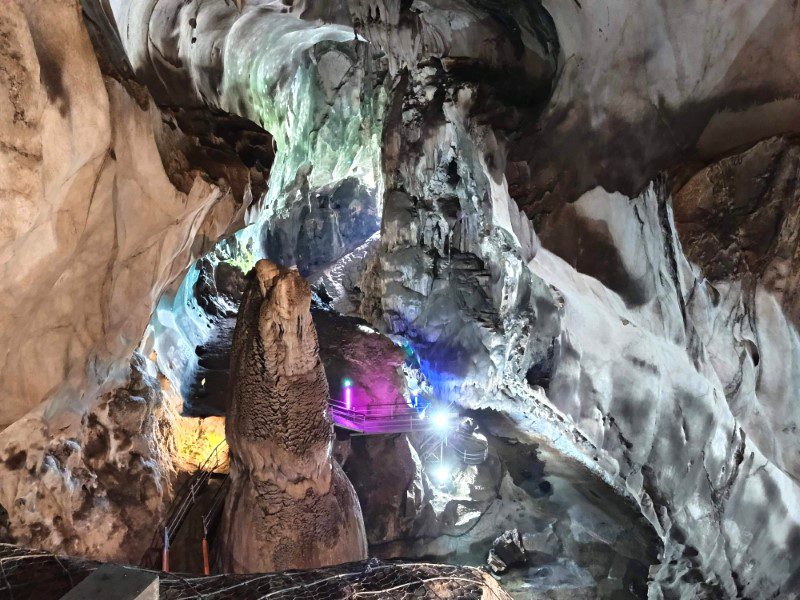 Entering into Gua Tempurung (Tempurung Caves) Gopeng Perak