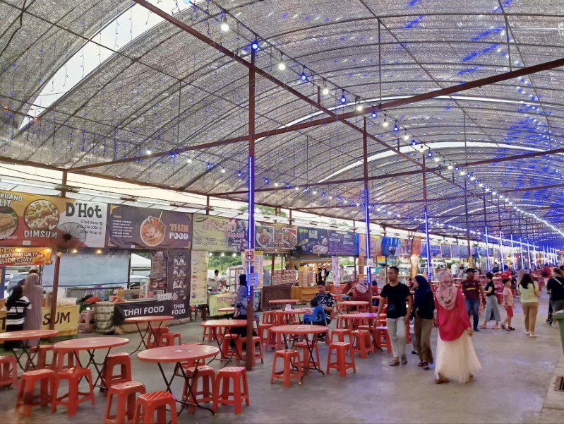 More food stalls inside Uptown Ipoh Night Market 